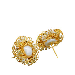 Elegant And Luxurious Pearl Earrings 4