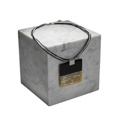 Elegant Lacquered Pearl Shell Necklace 1