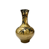 Handcrafted Lacquered Flower Vase 1