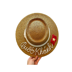 Red Flag Sedge Hat with Yellow Star