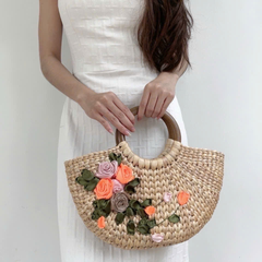 Water Hyacinth Bag With Wooden Handle 1
