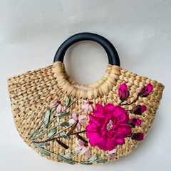 Water Hyacinth Bag With Wooden Handle 2