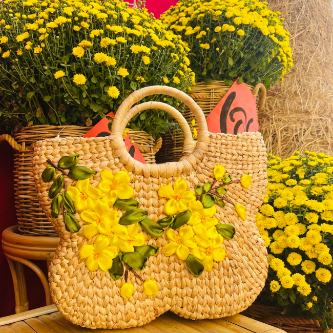 Butterfly Shaped Water Hyacinth Bag 1