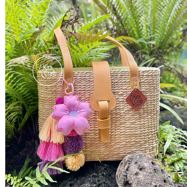 CARA Water Hyacinth Bag 2