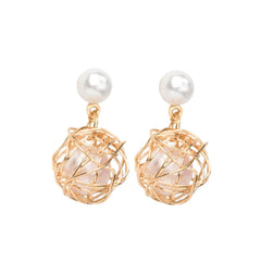 Elegant And Luxurious Pearl Earrings 1