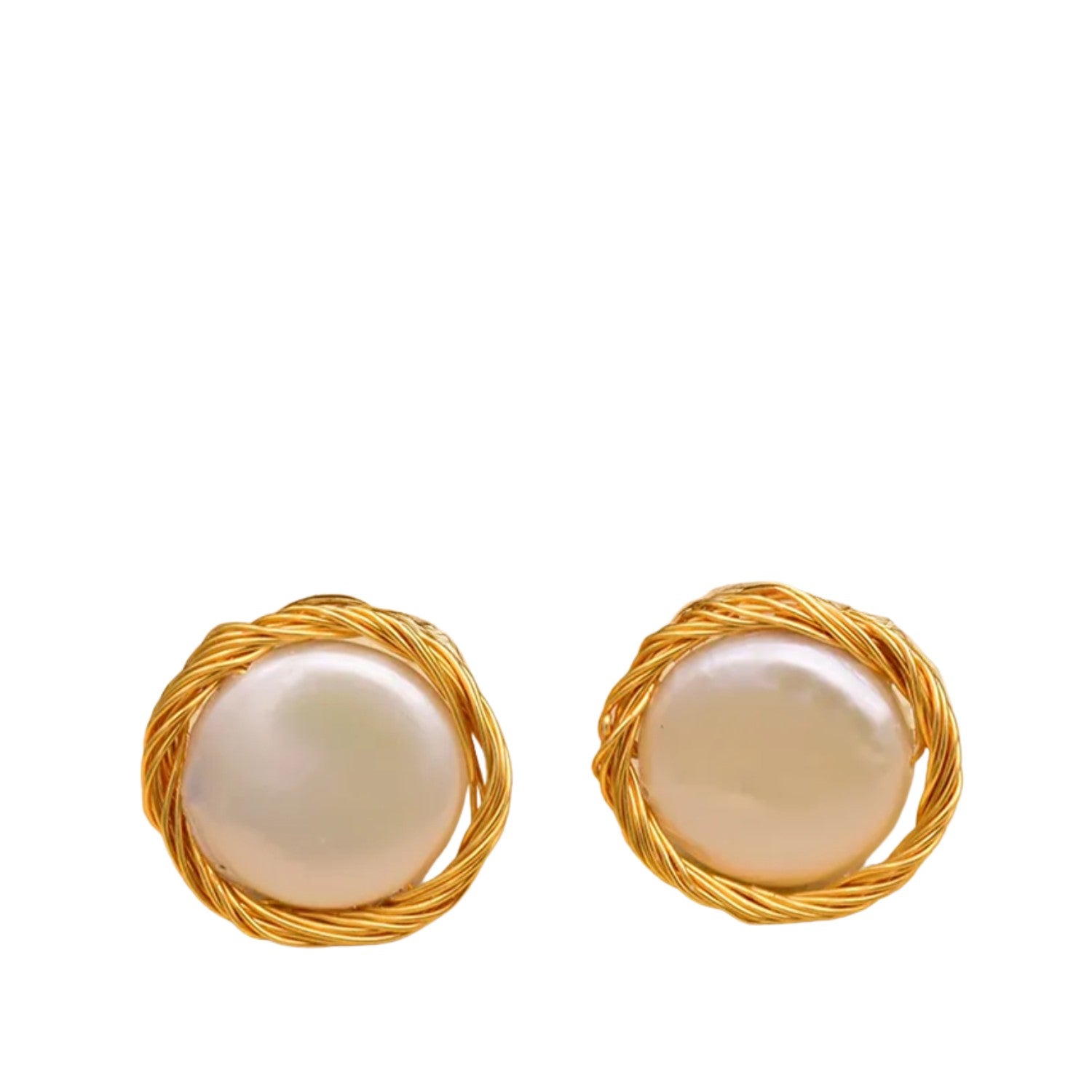 Elegant And Luxurious Pearl Earrings 3