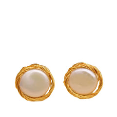 Elegant And Luxurious Pearl Earrings 3