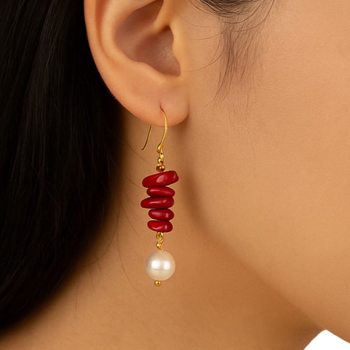 Elegant And Luxurious Pearl Shell Earrings 2