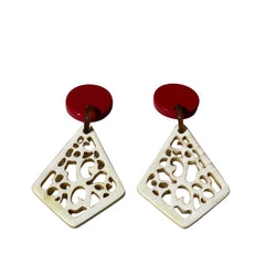 Elegant And Noble Lacquer Earrings