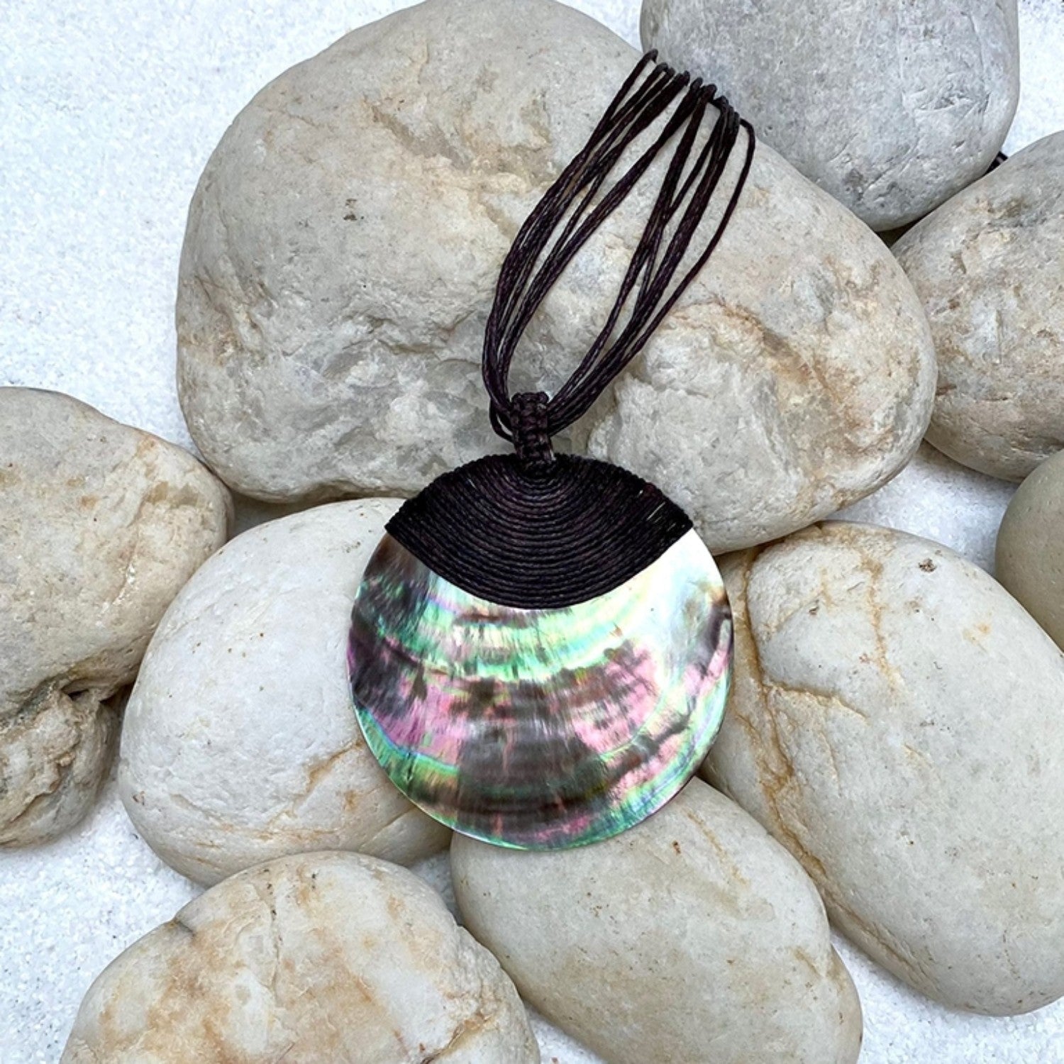 Elegant And Unique Black Pearl Shell Necklace 1