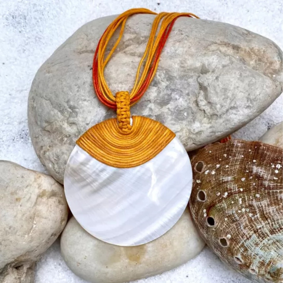 Elegant And Unique White Pearl Shell Necklace 1
