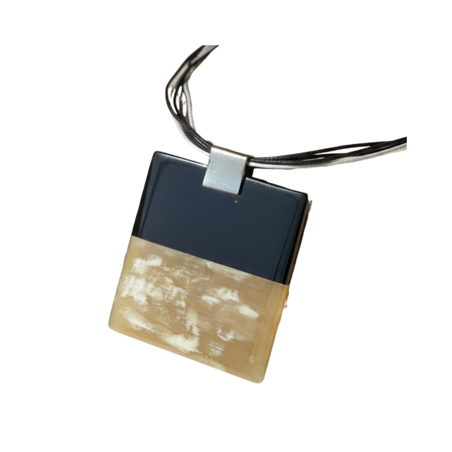 Elegant Lacquered Pearl Shell Necklace 1