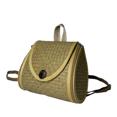 Fashionable Straw Backpack