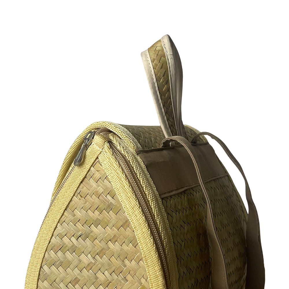 Fashionable Straw Backpack