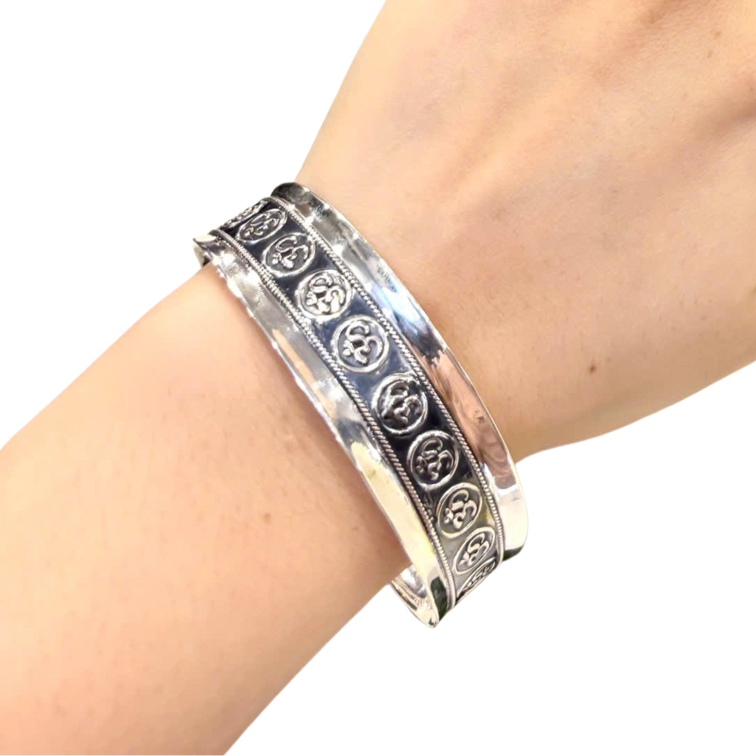 Handcrafted 925 Sterling Silver Bracelet 54