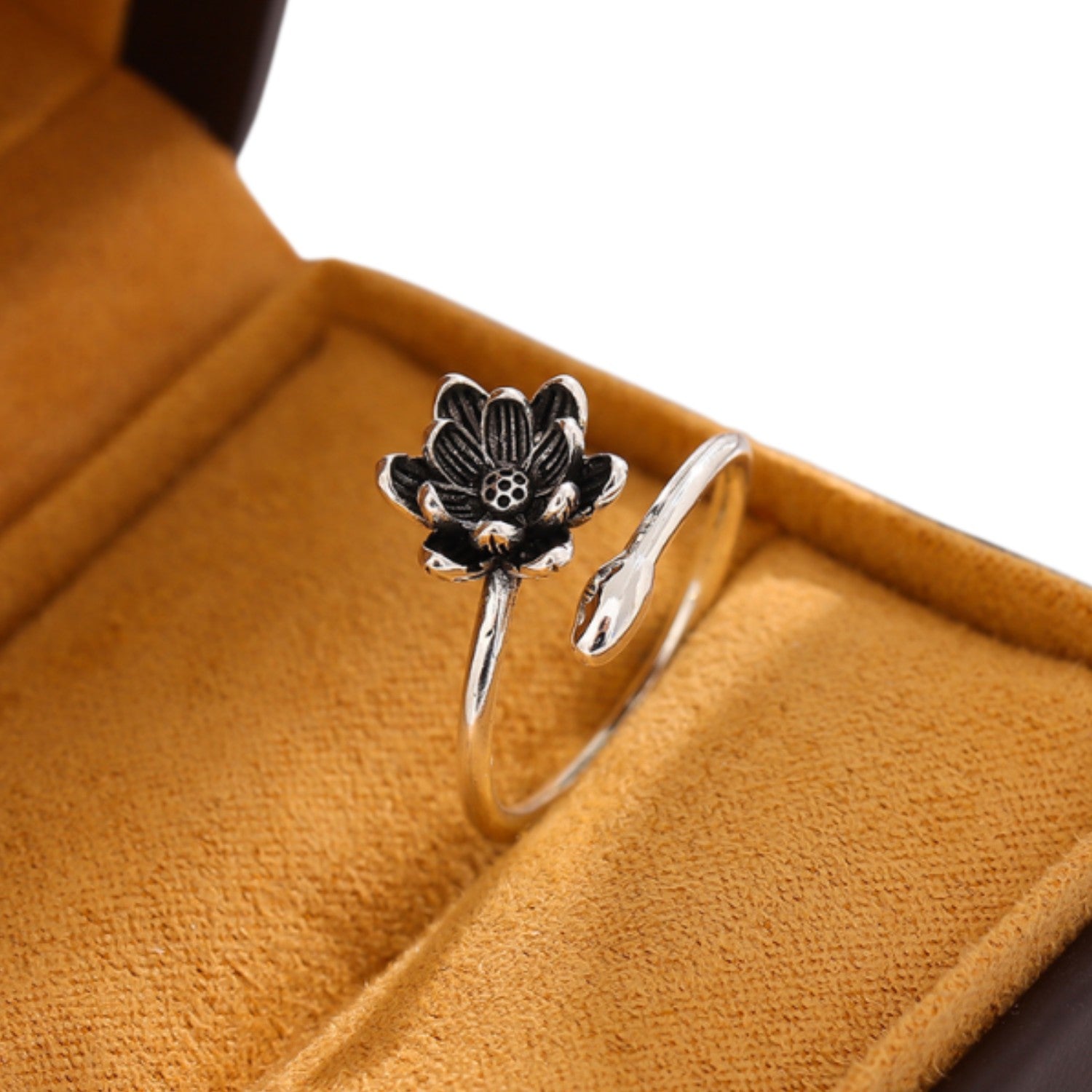 Handcrafted 925 Sterling Silver Ring 129