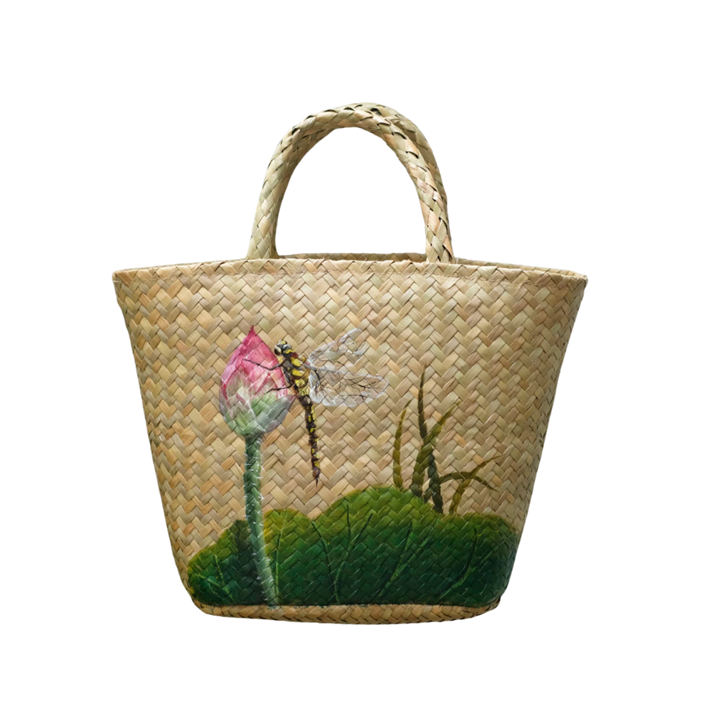 LILA Oval Sedge Basket 1