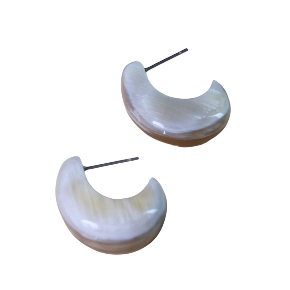 Luxurious Handcrafted Buffalo Horn Earring