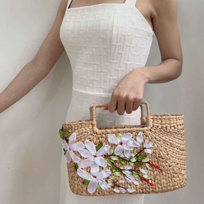 Oval Water Hyacinth Bag 1
