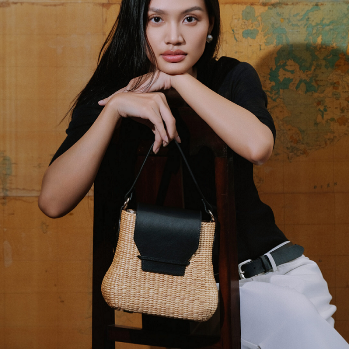 Water Hyacinth Handbag Peony