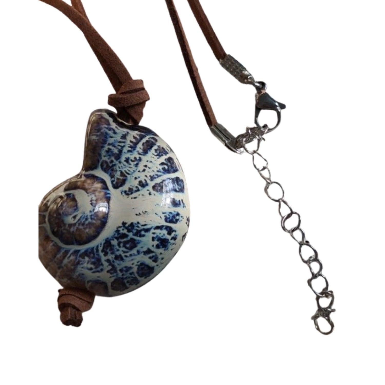 Seashell-shaped Ceramic Necklace