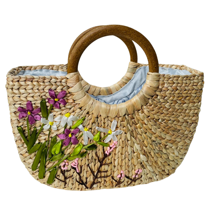 Square Water Hyacinth Bag with Wooden Handle 1