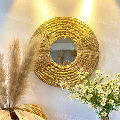 Water Hyacinth Mirro