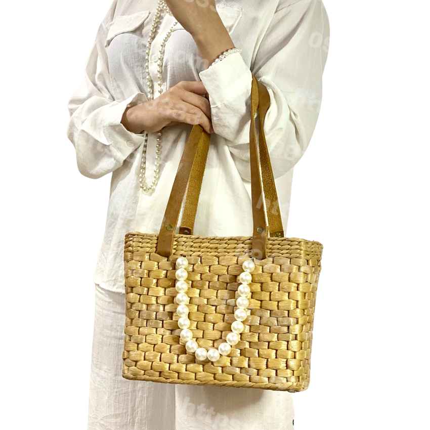 Water Hyacinth Bag With Jade Handle 1