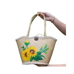 Wavy Shaped Sedge Basket 1